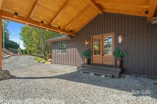 1075 Center Ct Dr, Boone, NC 28605 - Photo 6