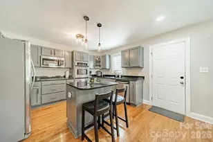 2823 Whiting Ave, Charlotte, NC 28205 - Photo 12