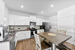 542 King Clover Ln, Clover, SC 29710 - Photo 10