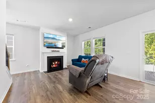 542 King Clover Ln, Clover, SC 29710 - Photo 6