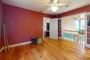 11 Wildflower Ln, Newland, NC 28657 - Photo 18