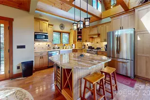 811 Hemlock Dr, Newland, NC 28657 - Photo 20