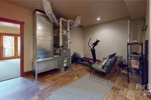 811 Hemlock Dr, Newland, NC 28657 - Photo 40