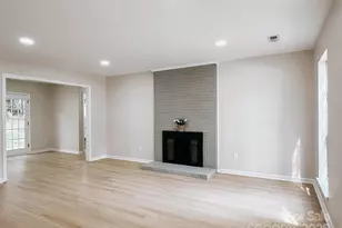 2105 Killarney Pl, Charlotte, NC 28262 - Photo 4