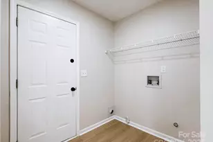 2105 Killarney Pl, Charlotte, NC 28262 - Photo 12