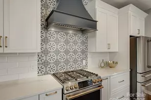 2125 Ashley River Rd, Waxhaw, NC 28173 - Photo 6