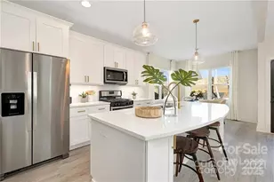 647 Tennyson Dr, Charlotte, NC 28208 - Photo 4