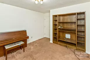 111 Cloverleaf Ln, Asheville, NC 28803 - Photo 16