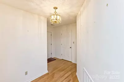 111 Cloverleaf Lane, Asheville, NC 28803 - Photo 6