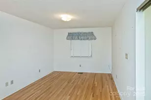 111 Cloverleaf Ln, Asheville, NC 28803 - Photo 24