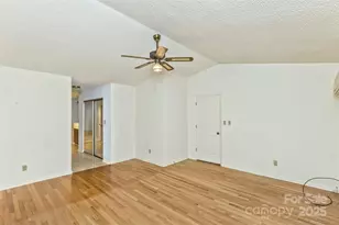 111 Cloverleaf Ln, Asheville, NC 28803 - Photo 20
