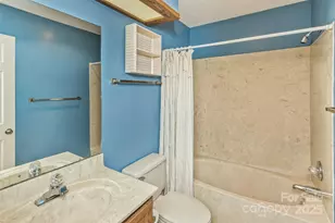 111 Cloverleaf Ln, Asheville, NC 28803 - Photo 26