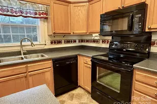 1054 Sandy Springs Rd, Rutherfordton, NC 28139 - Photo 8