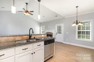 540 Greystone Rd, Charlotte, NC 28209 - Photo 8