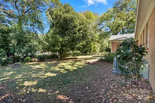 5926 Sharon Rd, Charlotte, NC 28210 - Photo 30