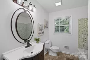 5926 Sharon Rd, Charlotte, NC 28210 - Photo 26