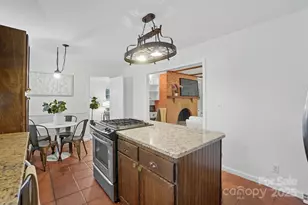 5926 Sharon Rd, Charlotte, NC 28210 - Photo 14