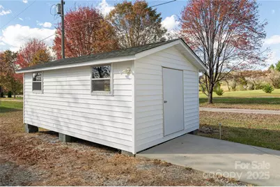 41 Little Hungry Road, Hendersonville, NC 28792 - Photo 16