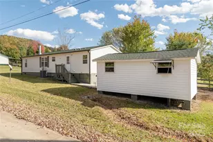 41 Little Hungry Rd, Hendersonville, NC 28792 - Photo 18