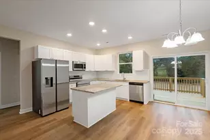 118 Aspen St, Yadkinville, NC 27055 - Photo 16