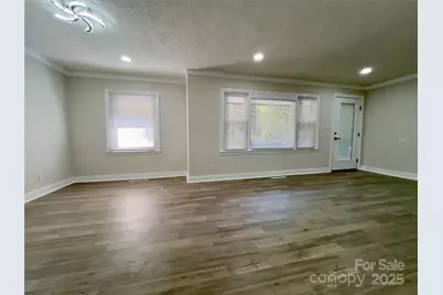 1522 Mary C Road, St Pauls, NC 28384 - Photo 4