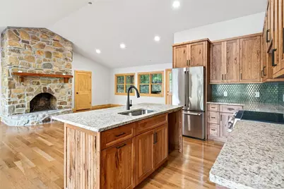 575 Croft Way, Bakersville, NC 28705 - Photo 10