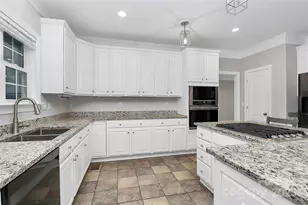 9814 Devonshire Dr, Huntersville, NC 28078 - Photo 10