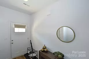 2046 McDonald Dr, Charlotte, NC 28216 - Photo 4