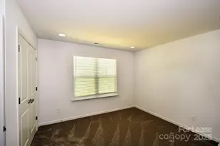 2046 McDonald Dr, Charlotte, NC 28216 - Photo 10