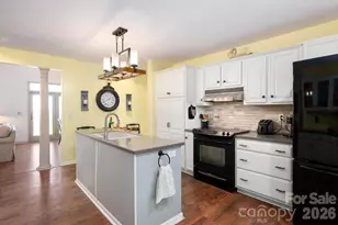 481 Overlook Dr, Mars Hill, NC 28754 - Photo 12