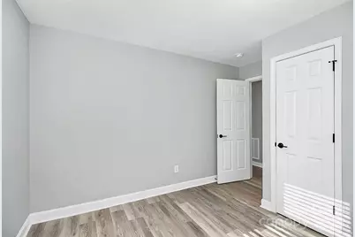 2921 Ravencroft Drive, Charlotte, NC 28208 - Photo 10