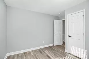 2921 Ravencroft Dr, Charlotte, NC 28208 - Photo 10