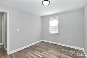 2921 Ravencroft Dr, Charlotte, NC 28208 - Photo 22