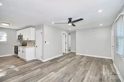 2921 Ravencroft Drive, Charlotte, NC 28208 - Photo 12