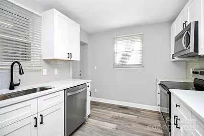 2921 Ravencroft Drive, Charlotte, NC 28208 - Photo 14