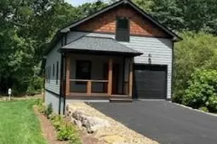 203 2 S Oconeechee Ave, Black Mountain, NC 28711 - Photo 6