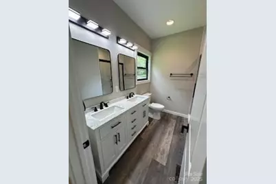 203 2 S Oconeechee Avenue, Black Mountain, NC 28711 - Photo 12