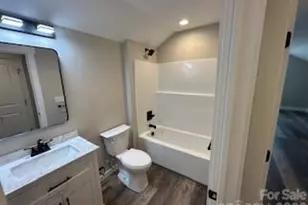 203 2 S Oconeechee Ave, Black Mountain, NC 28711 - Photo 18