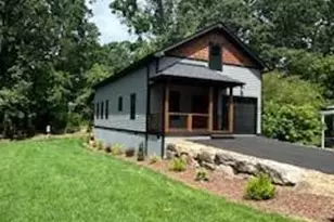 203 2 S Oconeechee Ave, Black Mountain, NC 28711 - Photo 4