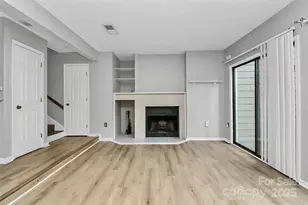 427 W 8th St, Charlotte, NC 28202 - Photo 16