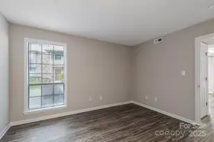 5867 Harris Grove Ln, Charlotte, NC 28212 - Photo 14