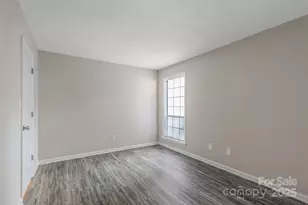 5867 Harris Grove Ln, Charlotte, NC 28212 - Photo 12