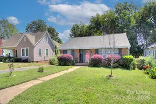 629 Grandin Rd, Charlotte, NC 28208 - Photo 2
