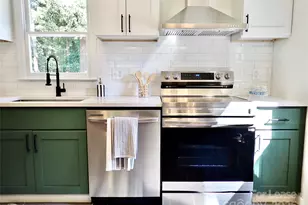 3921 Lake Rd, Charlotte, NC 28269 - Photo 10