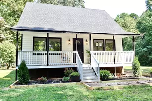 3921 Lake Rd, Charlotte, NC 28269 - Photo 2