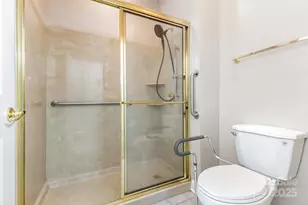 8572 Highland Glen Dr, Charlotte, NC 28269 - Photo 10