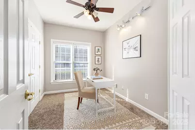 8572 Highland Glen Drive, Charlotte, NC 28269 - Photo 12