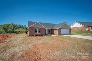 180 Central Pk Cir, Spindale, NC 28160 - Photo 2