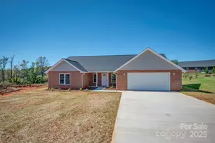 180 Central Pk Cir, Spindale, NC 28160 - Photo 4