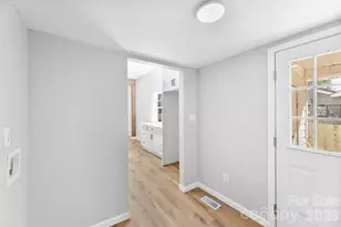 1000 Caldwell St, Statesville, NC 28677 - Photo 16